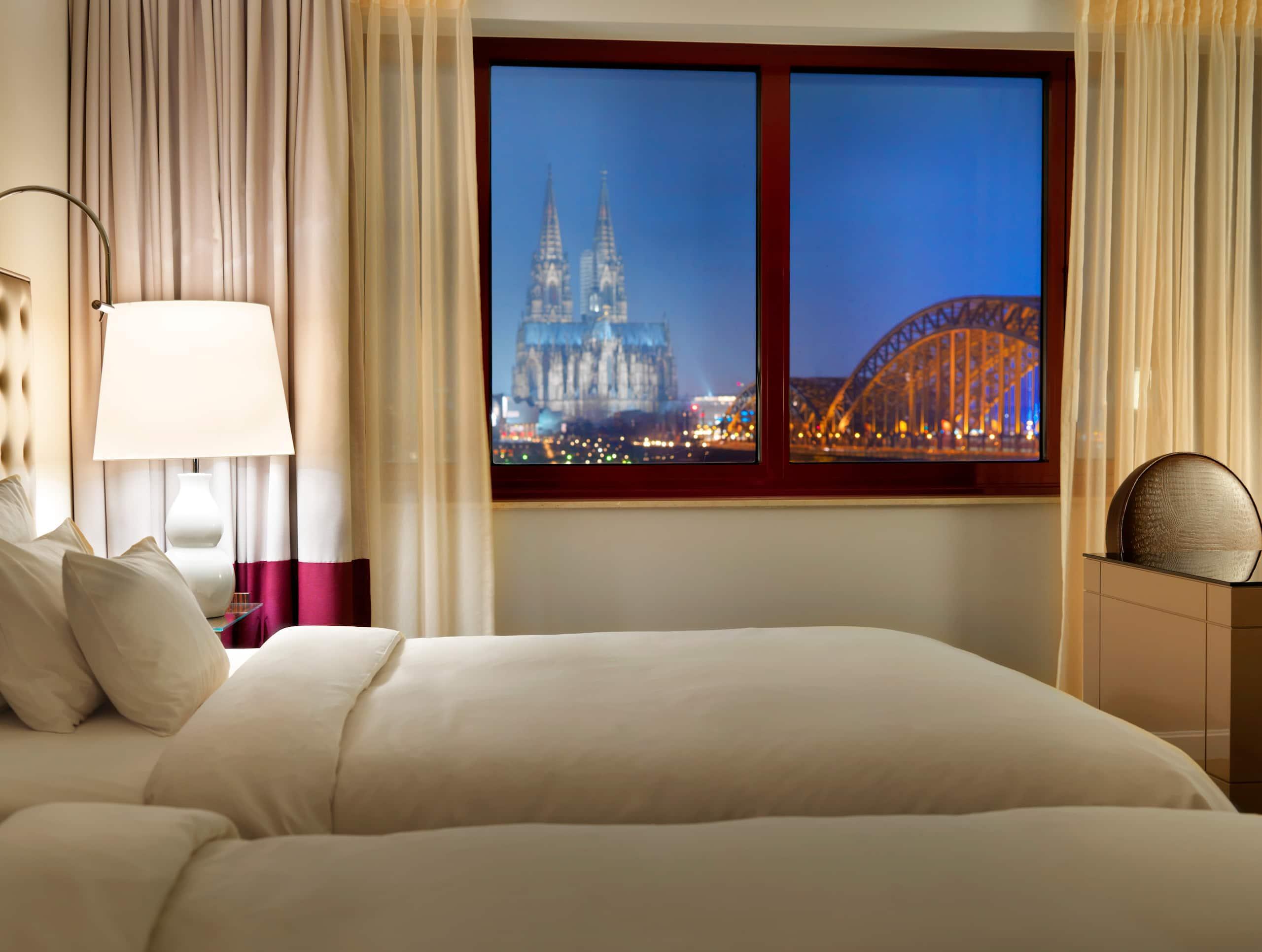 מלון Hyatt Regency Koeln מראה חיצוני תמונה Deluxe room