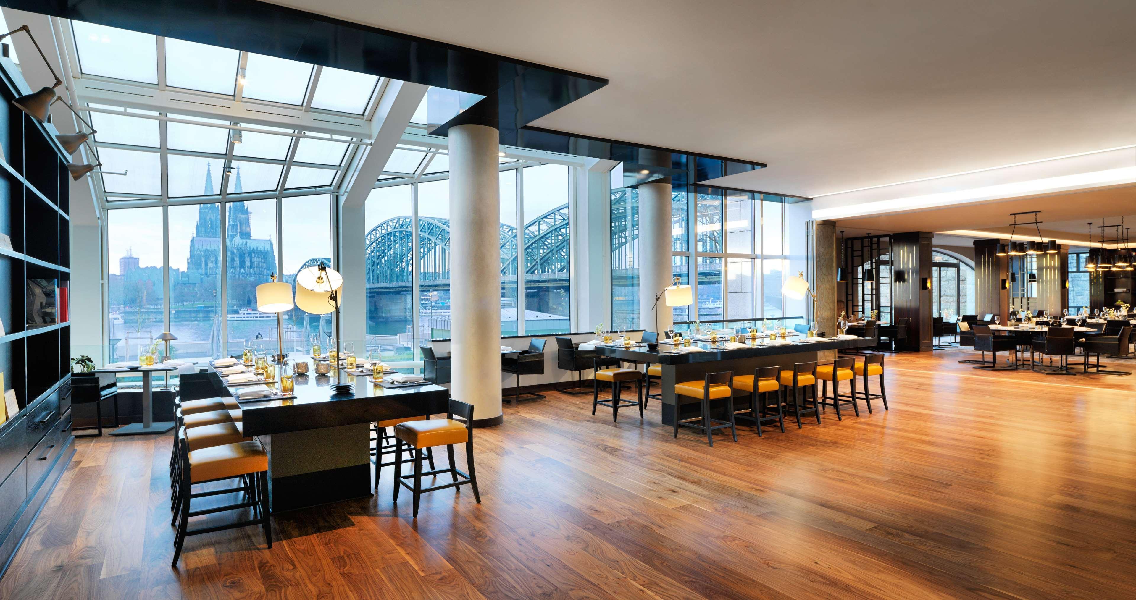 מלון Hyatt Regency Koeln מראה חיצוני תמונה The River Restaurant