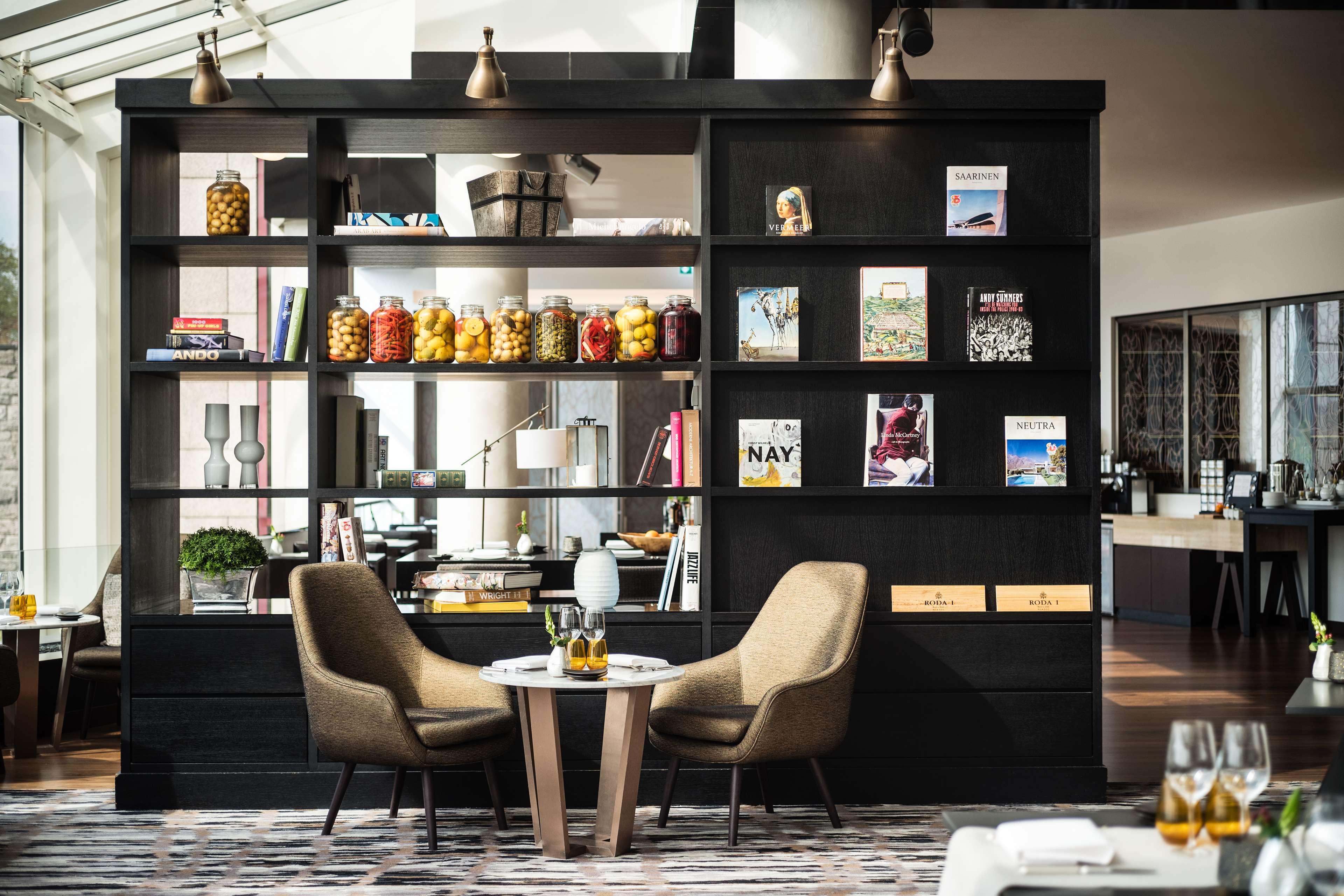 מלון Hyatt Regency Koeln מראה חיצוני תמונה The Library at The Standard East Village