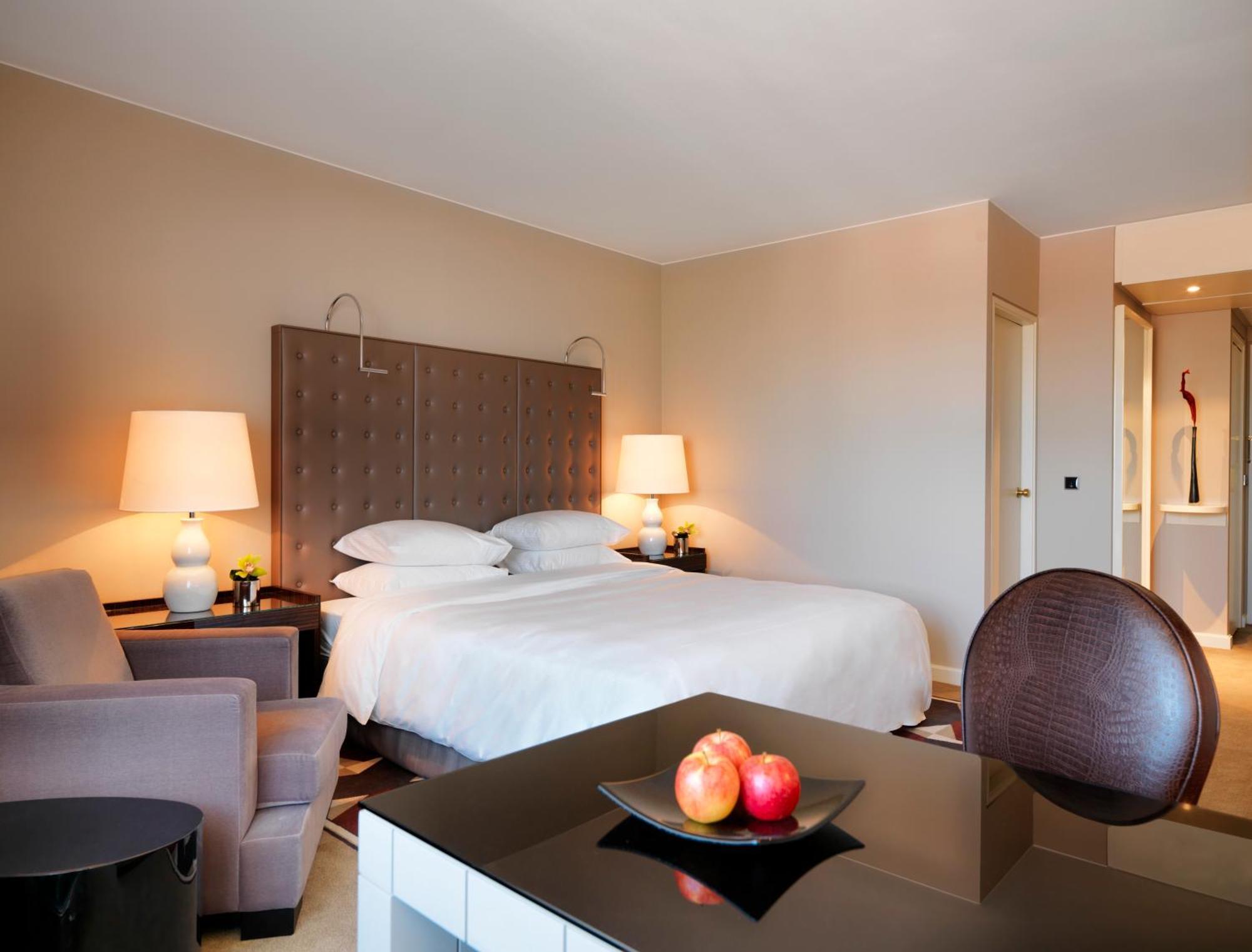 מלון Hyatt Regency Koeln מראה חיצוני תמונה A room at the hotel